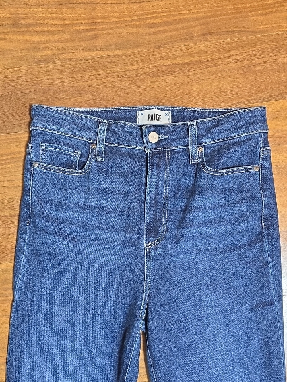 PAIGE Claudine Sleek Ankle Flare Jeans in Beach Break - Picture 2 of 13